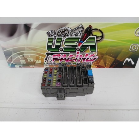BOITE A FUSIBLE HONDA CIVIC TYPE R