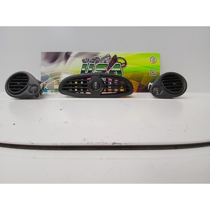 Grille aération/ventilation tableau de bord clio III RS 197 PH1