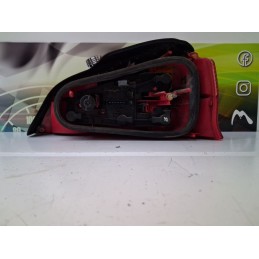 FEUX ARRIERE PEUGEOT 106